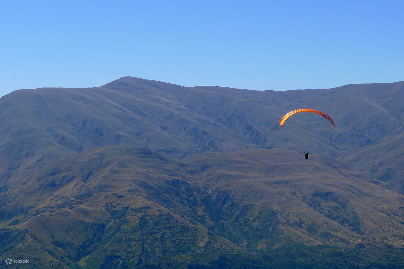 Trải nghiệm dù lượn Queenstown với Skytrek