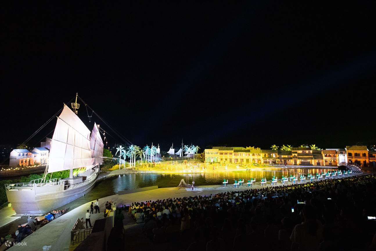 sewa kereta untuk menonton pertunjukan Hoi An Memories