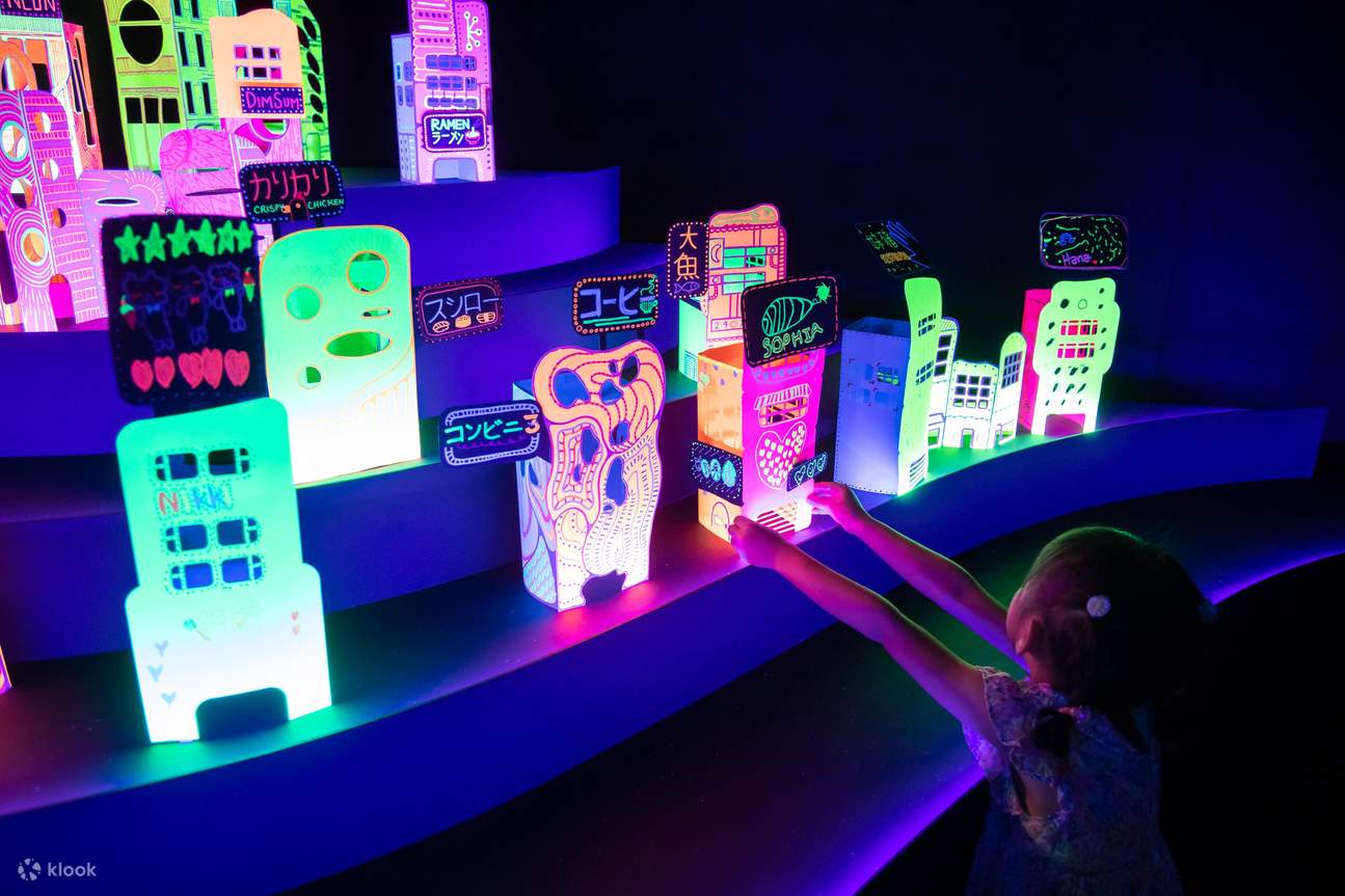 Tai Kwun - Neon Metropolis Workshop | Central - Klook United States