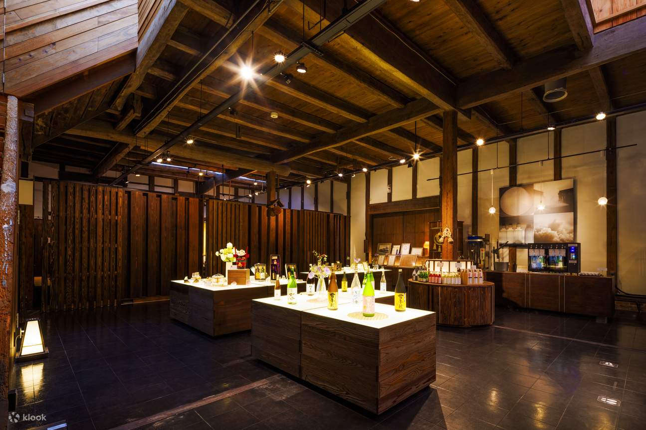 Termasuk kupon belanja senilai 300 Yen yang dapat digunakan di toko penjualan langsung dari pabrik.