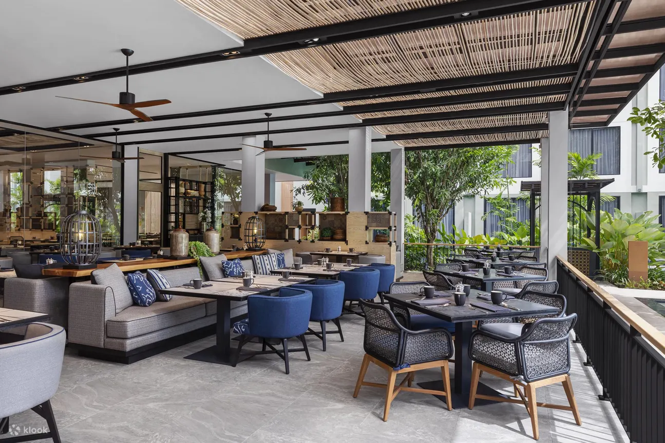 Chao Leh Kitchen at Four Points by Sheraton Phuket Patong Beach Resort
