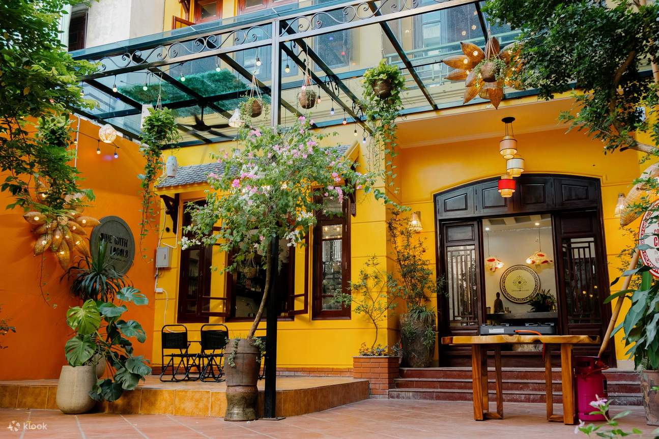 Kelas Memasak Hands-on Hanoi: Tur Pasar & Mencicipi Kopi Spesial