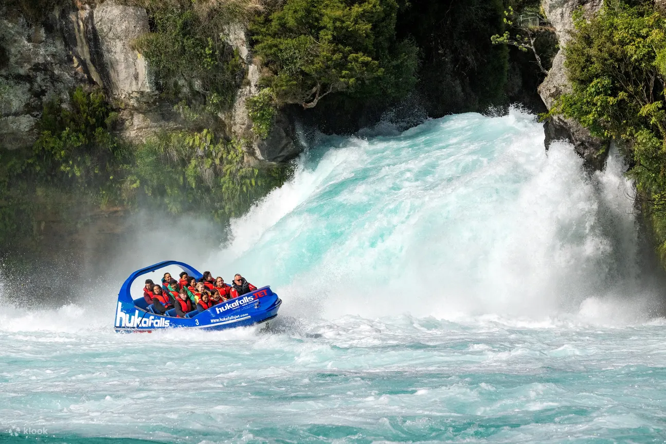 Huka Falls Jet Boat Ride in Taupo