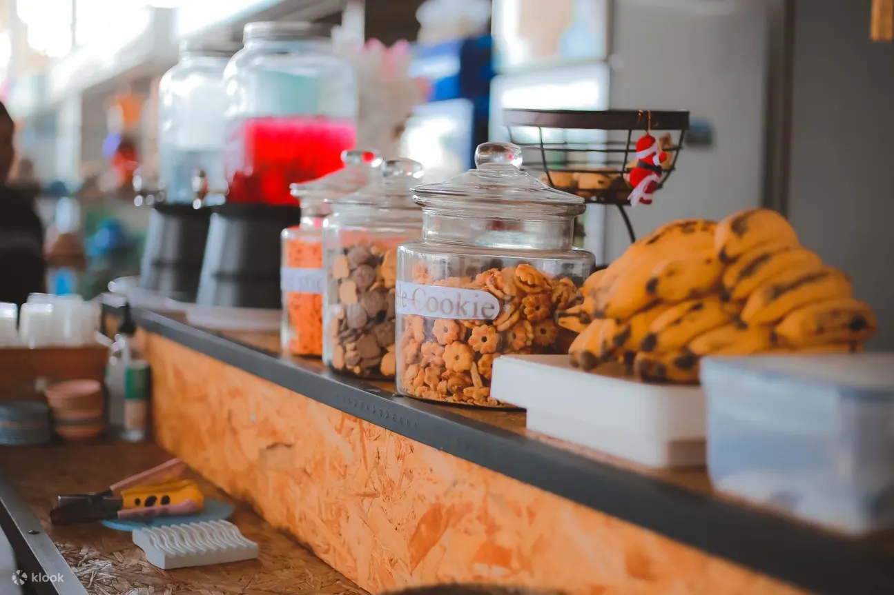 This image has an empty alt attribute; its file name is PhiPhi,MayaBay,andKhaiIslandSpeedboatTourfromPhuket.webp