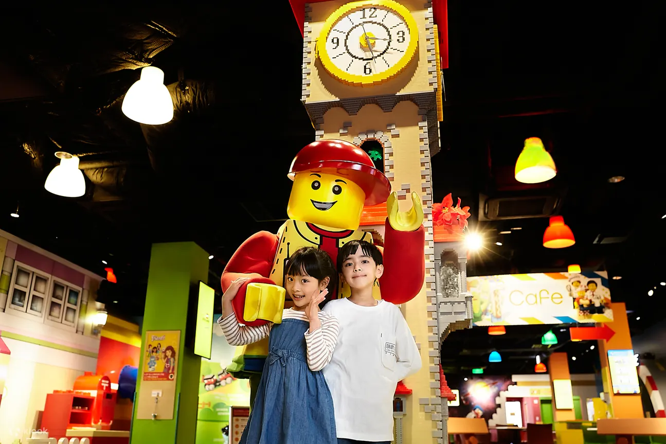 Lego Giant Clock