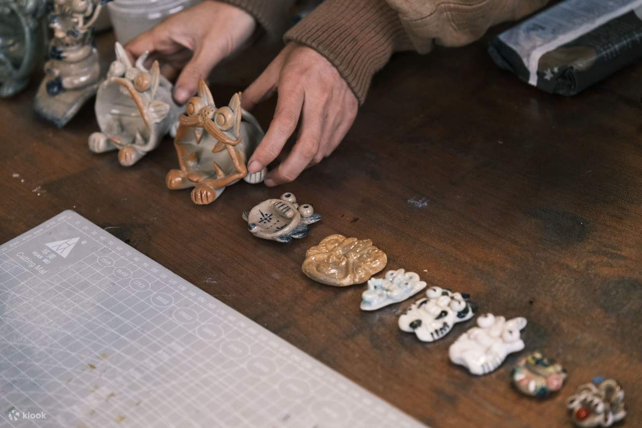 Khi bạn rời đi với những món đồ thủ công tự tay làm, bạn sẽ chợt nhận ra rằng vẻ đẹp của Đại Lý không phải là một phong cảnh xa xôi, mà là một dấu ấn nhẹ nhàng có thể cầm trên tay, đeo trên người và ẩn mình trong thời gian.