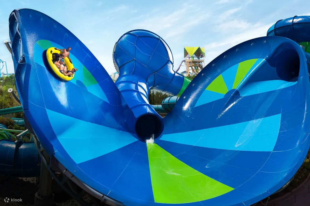 Aquatica 滑水道
