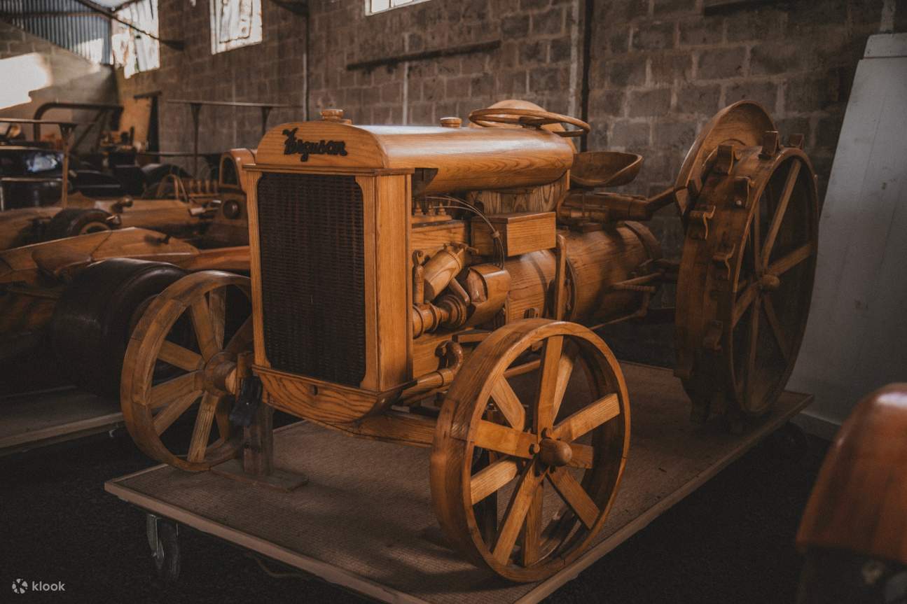 在傳統作坊中製作自己的蒼蠅拍