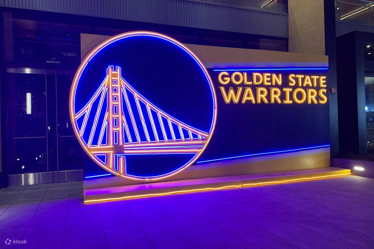 เกมบาสเก็ตบอล โกลเดน สเตท วอร์ริเออร์ส (Golden State Warriors) ที่ เชส เซ็นเตอร์ (Chase Center)