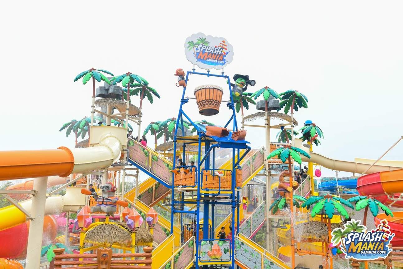 SplashMania Waterpark Ticket in Gamuda Cove Selangor Klook Australia