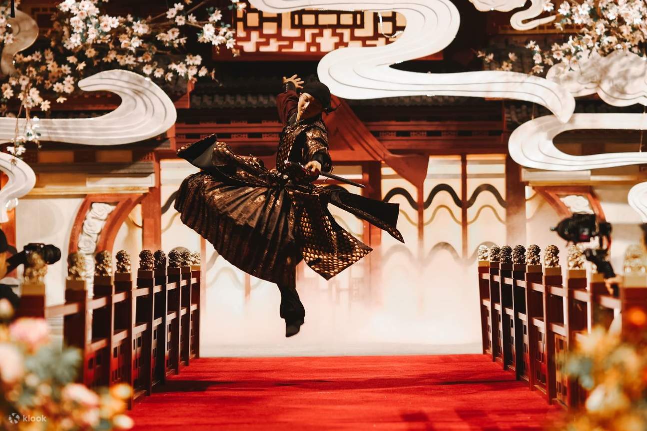 滁州御礼宴・琅琊楽宴（古風な背景の没入型食事＋古風な歌と踊りのパフォーマンス＋美食復刻君王宴＋君王が音楽を楽しむ瞬間を再現＋オプションで古代衣装の着付け体験）