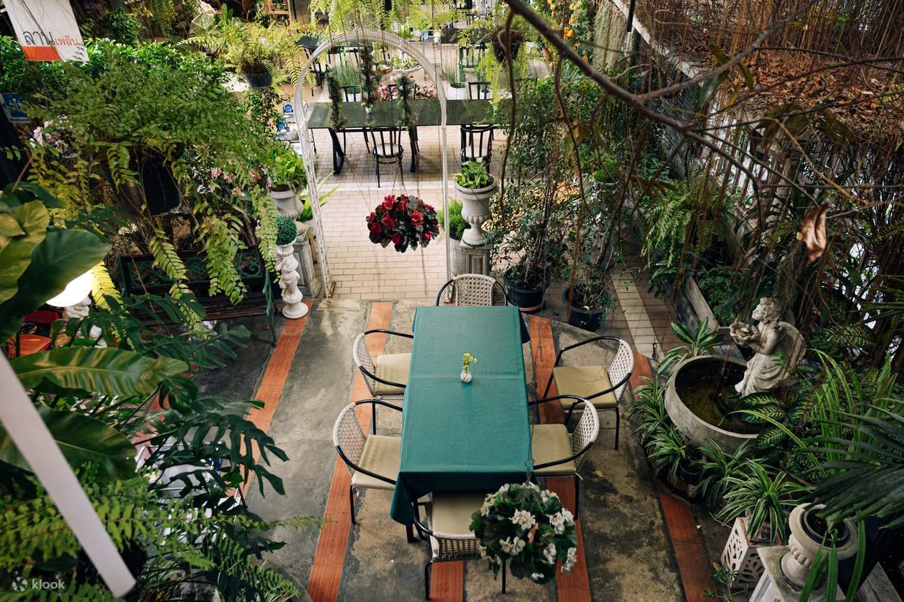 Ploen Restaurant in Ladprao Bangkok