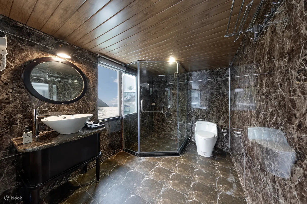 toilet in cabin 
