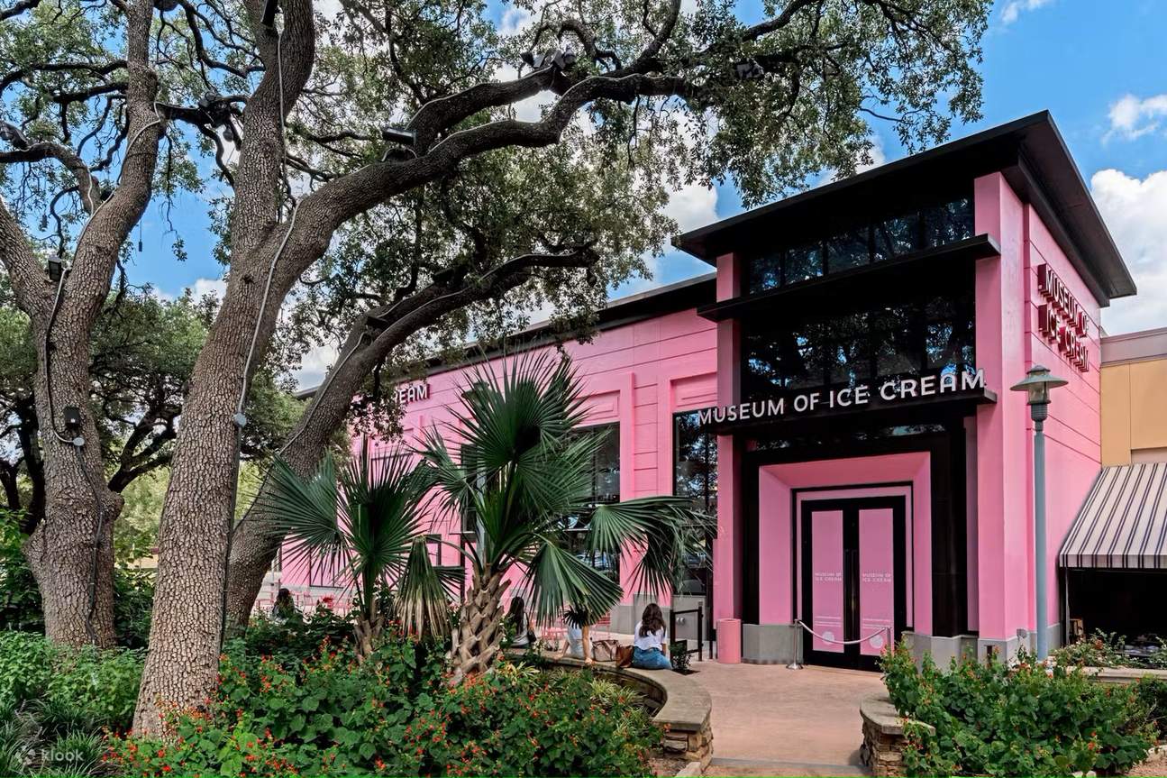 Situato nel centro di Austin, facile da aggiungere a qualsiasi itinerario locale o di viaggio.