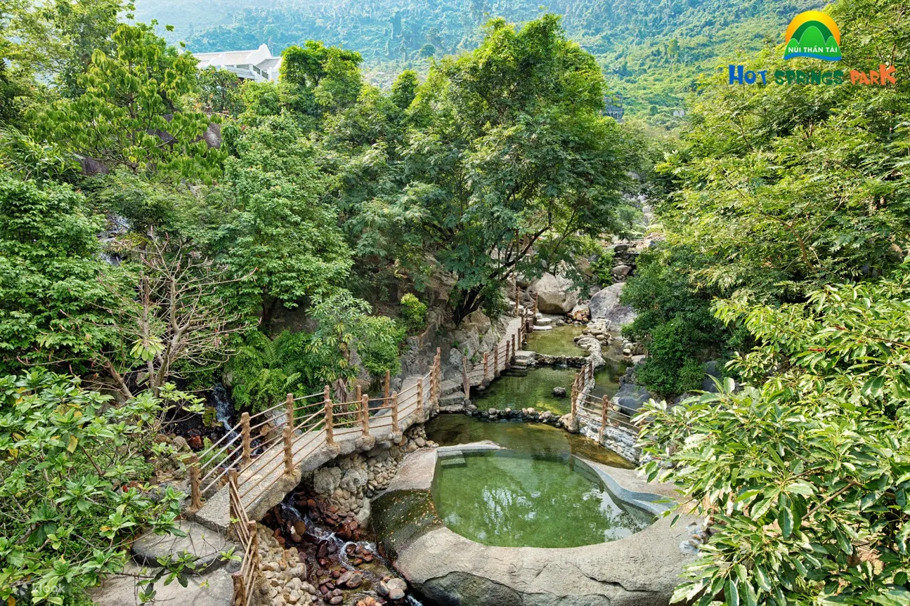Nui Than Tai Hot Springs Park