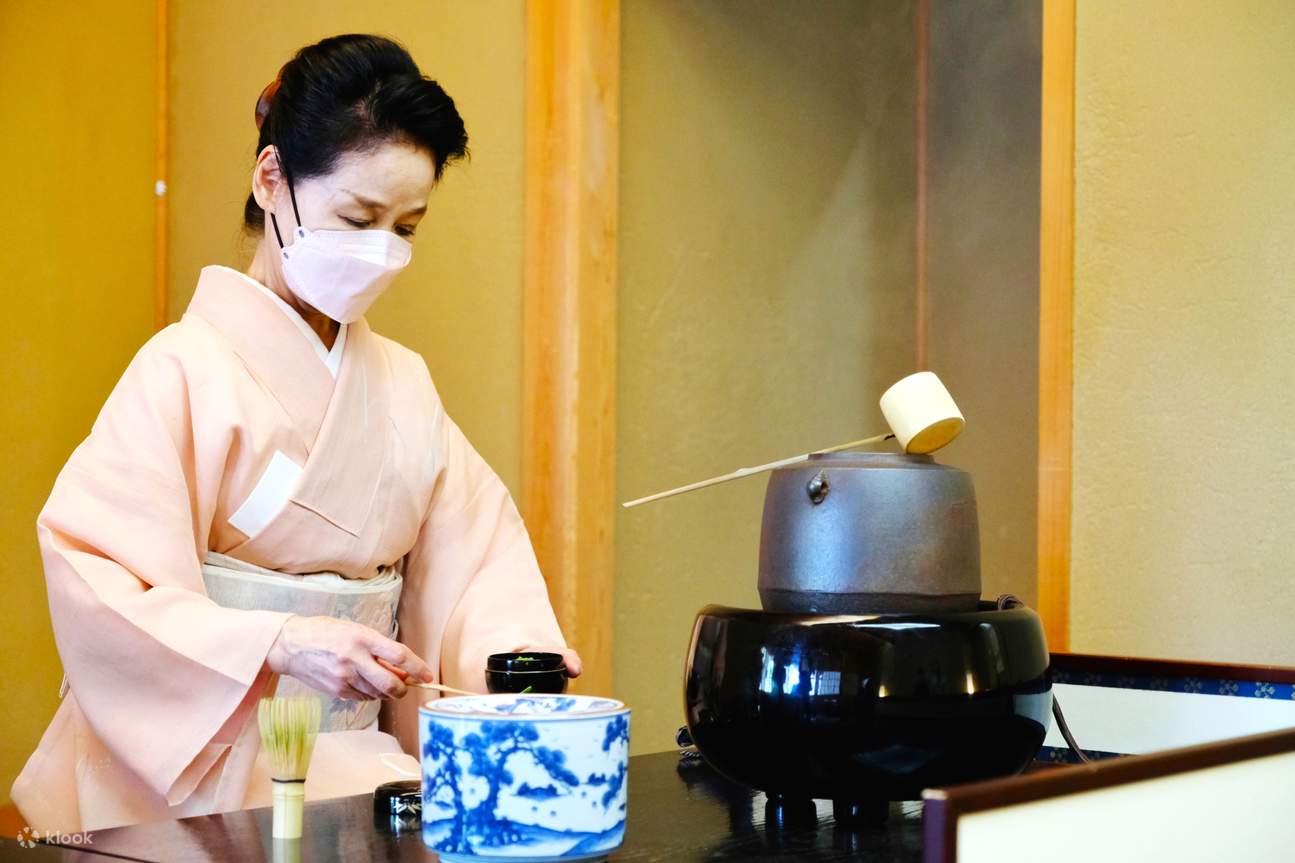 Trải nghiệm Matcha Affogato: Hương vị truyền thống tại Vườn Lâu Đài Kokura