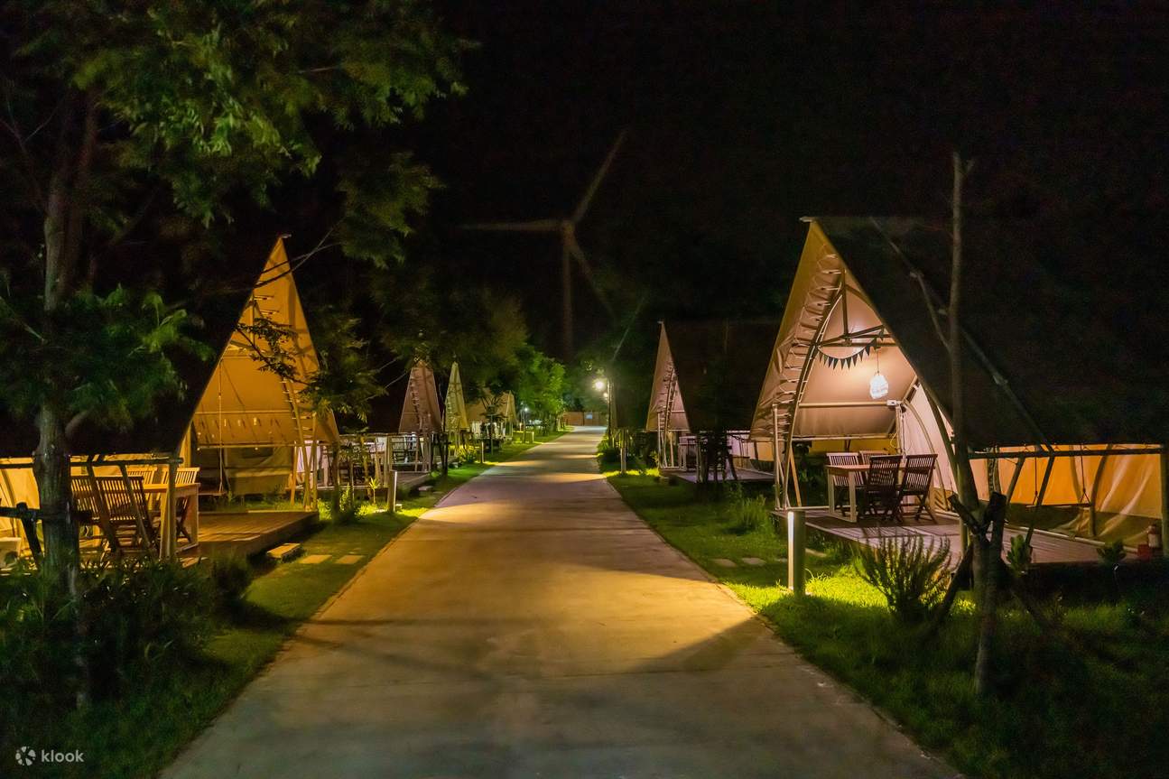 Camping in Taichung Xianghai Nayang Coastal Luxury Camping Area Klook