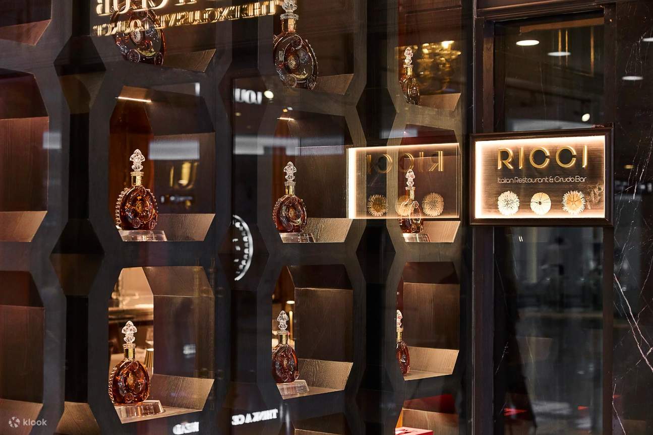 Gaysorn Village 的 Ricci 义式餐厅与 Crudo Bar