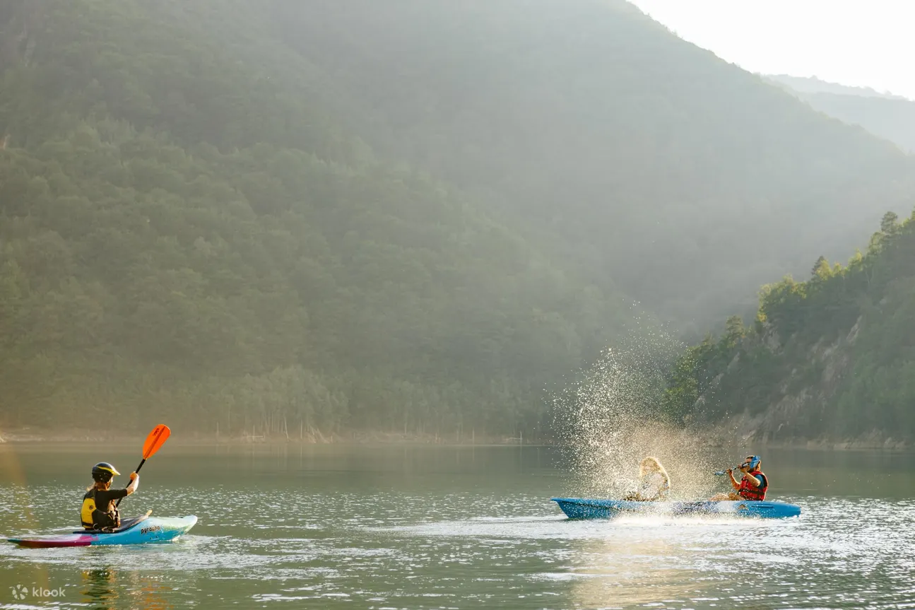 西里乌山湖皮划艇探险