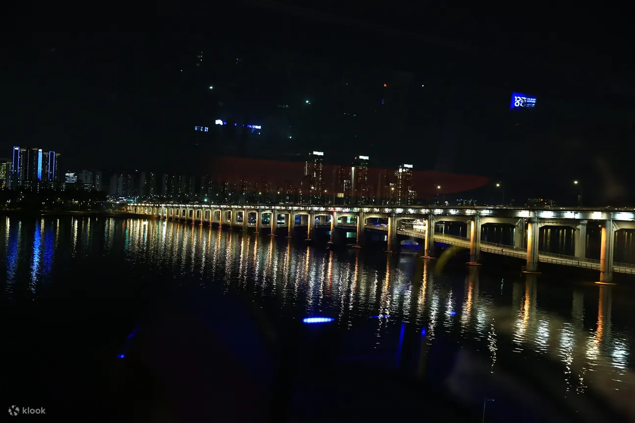 首尔城市观光巴士夜景路线