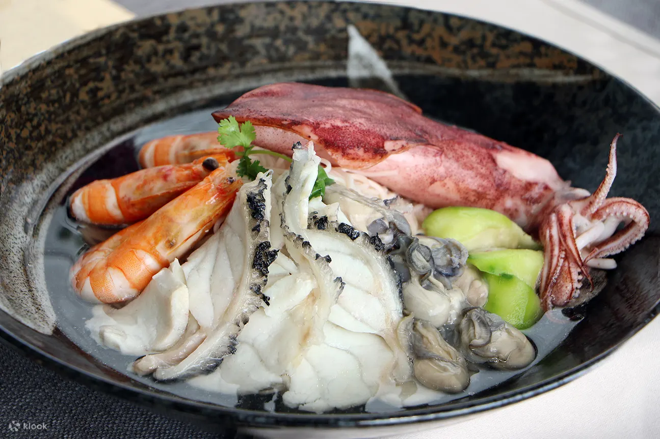 Blue Cave Restaurant, Four Points by Sheraton Penghu, seafood noodles, grouper