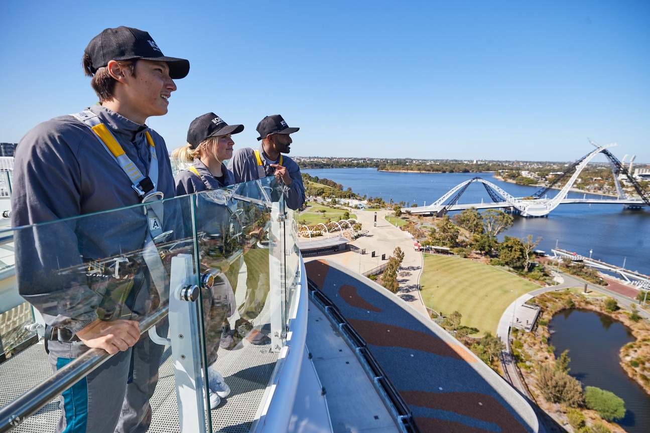 Mitmachen bei der Optus Stadium HALO RooftopTour Klook, Vereinigte