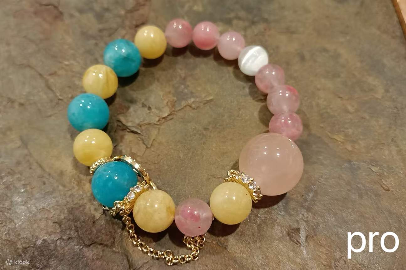 Passen Sie Ihr Bazi-Armband mit unserem Feng Shui Meister an