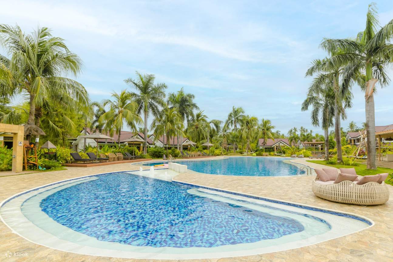 two pools at north zan villlas