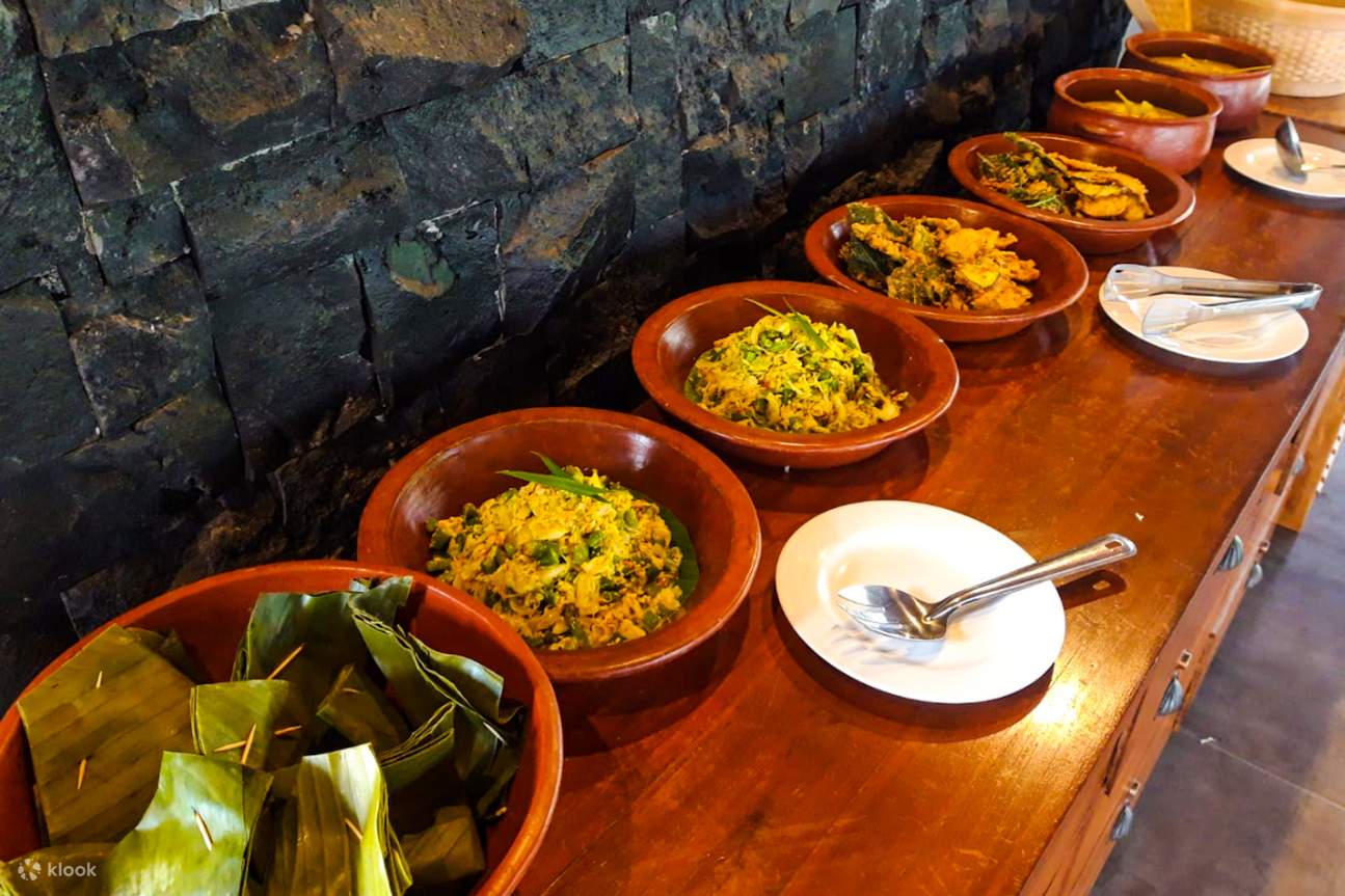Balinesischer veganer Kochkurs in Ost-Bali mit Gartentour - Klook ...