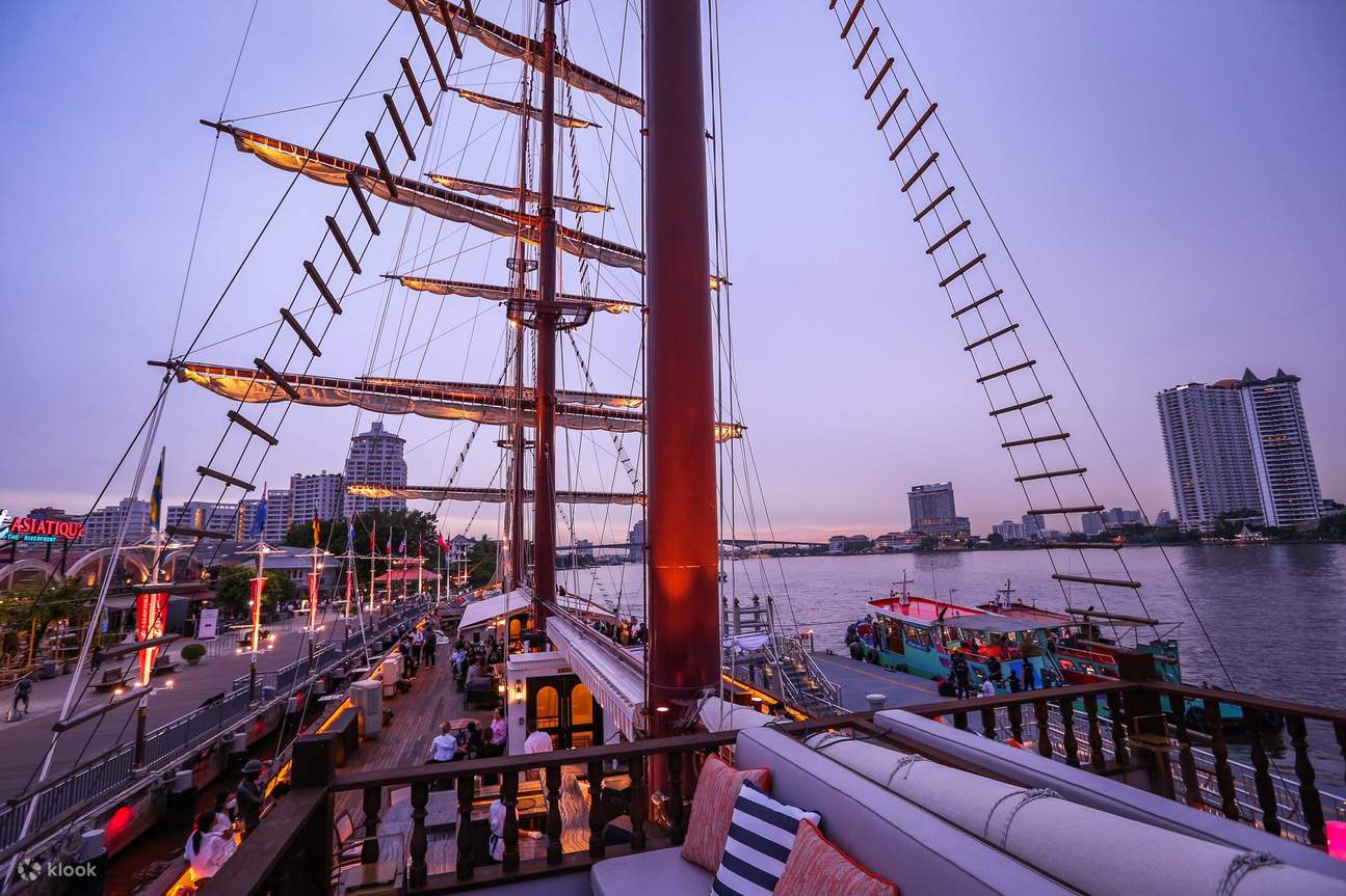 Sirimahannop – El Patrimonio en ASIATIQUE The Riverfront en Bangkok