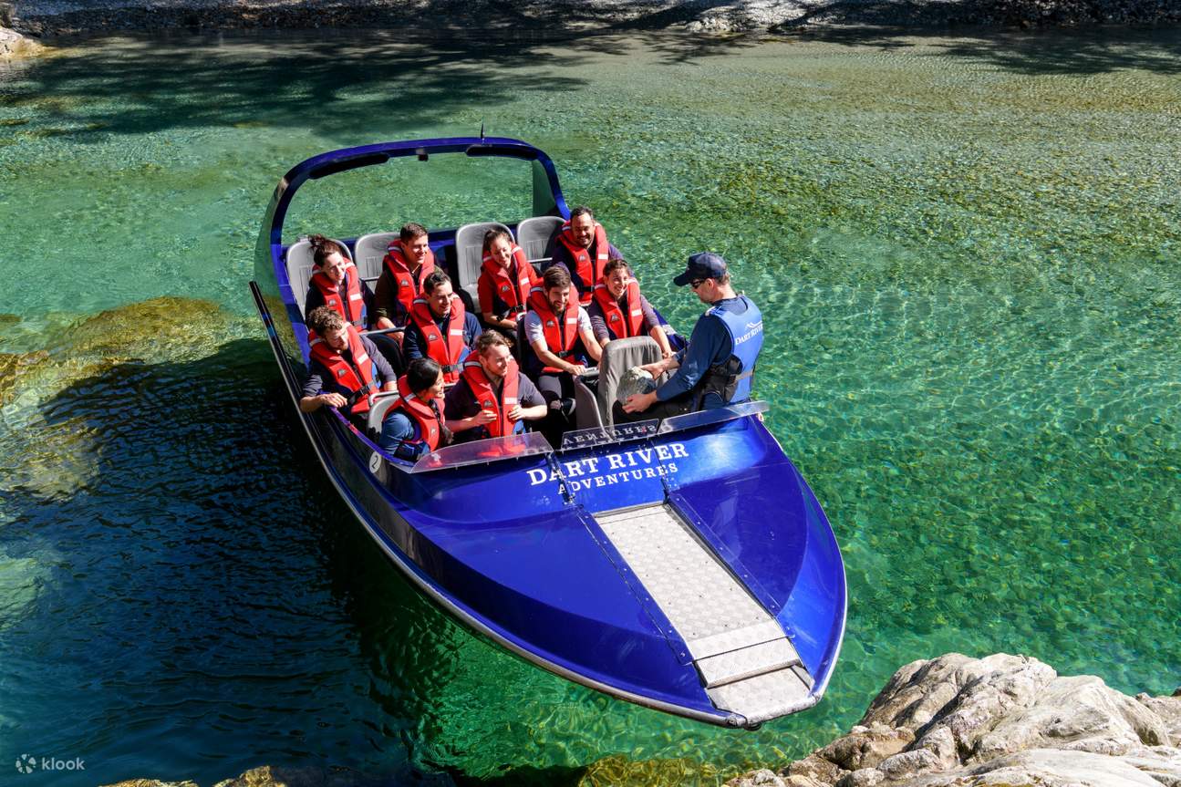 กิจกรรมนั่งเรือเจ็ทผจญภัยในแม่น้ำดาร์ท