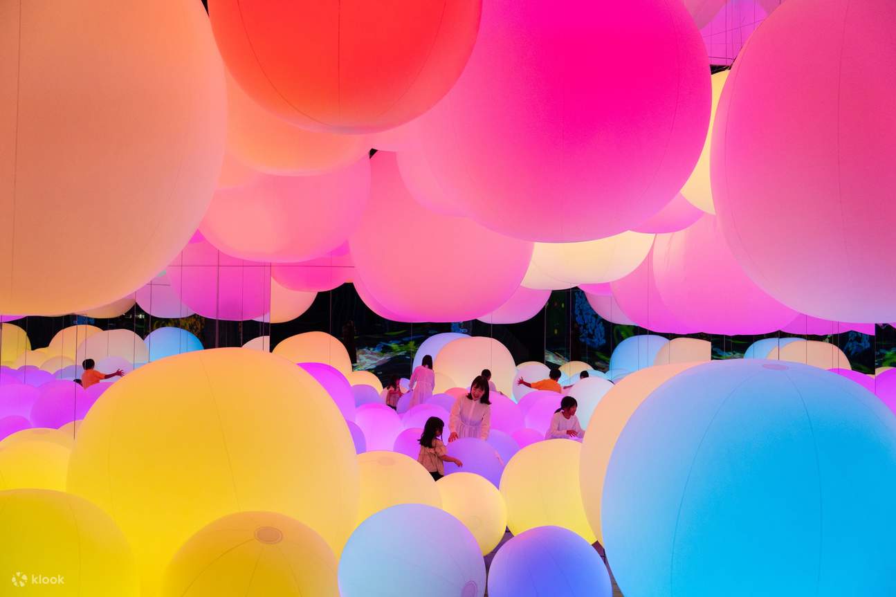 พิพิธภัณฑ์ทีมแล็บ ฟิวเจอร์พาร์คในโอกินาว่า