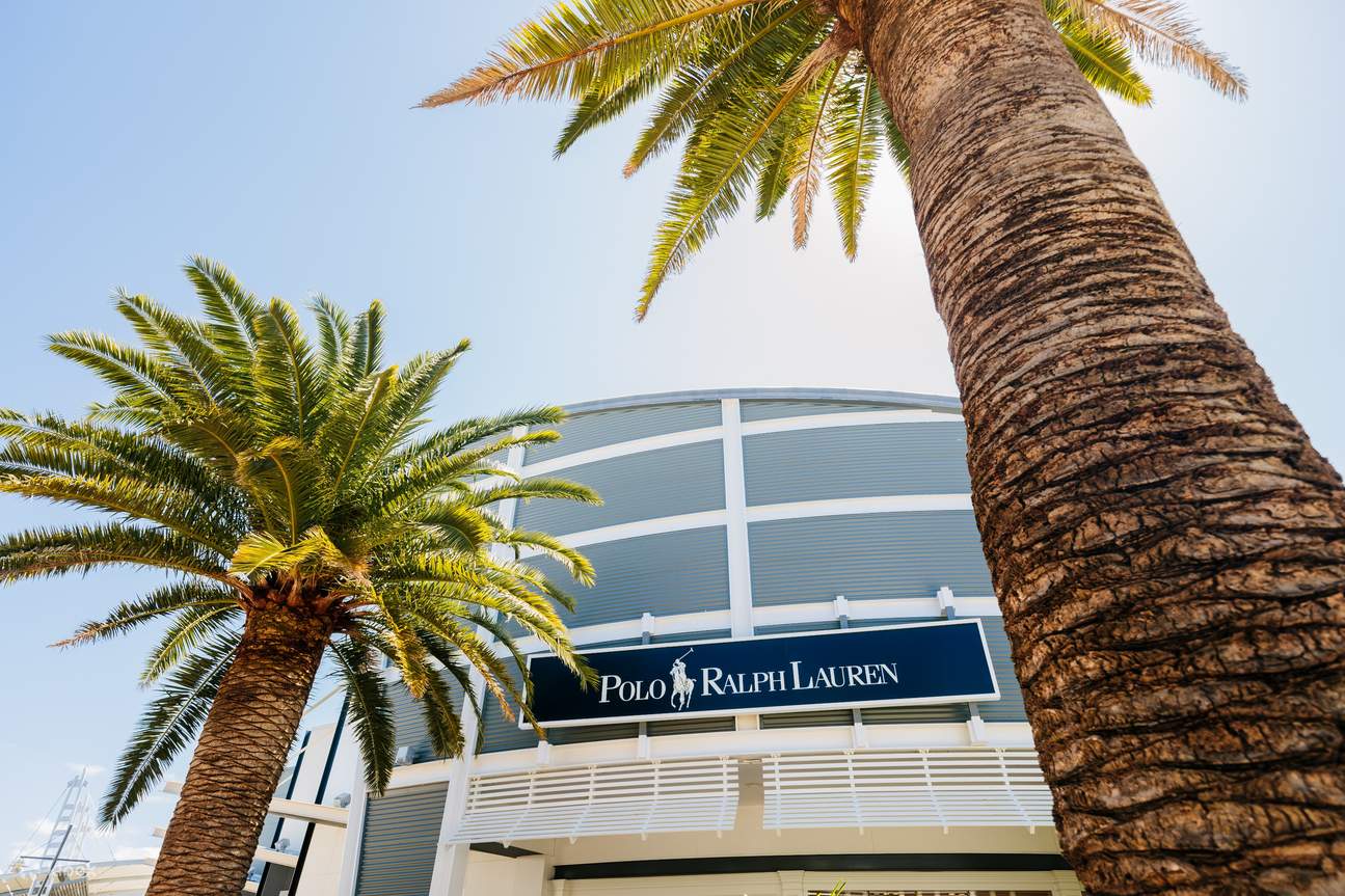 Outlet Kota Pelabuhan