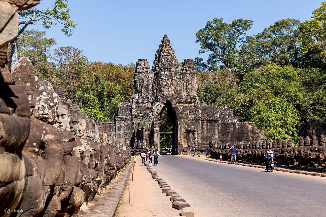 Angkor Rp Rasakan Matahari Terbit Angkor Wat dengan Small Cycle Private Tuk-Tuk ...