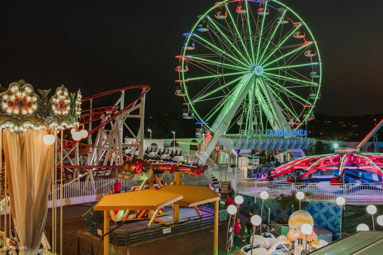 Thư giãn với đồ uống giải khát trong khu vườn bia ấm cúng sau một ngày phiêu lưu