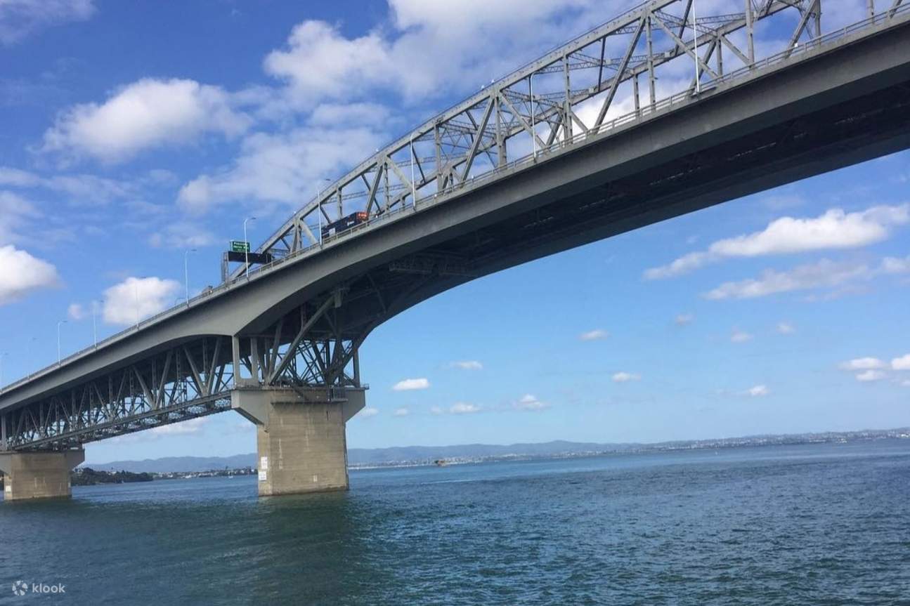 Auckland Harbour Bridge 