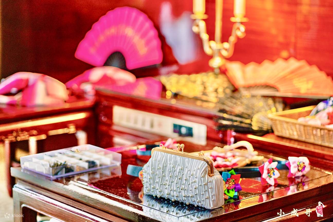 The Grand Hotel | Cheongsam. Pengalaman pakaian khusus