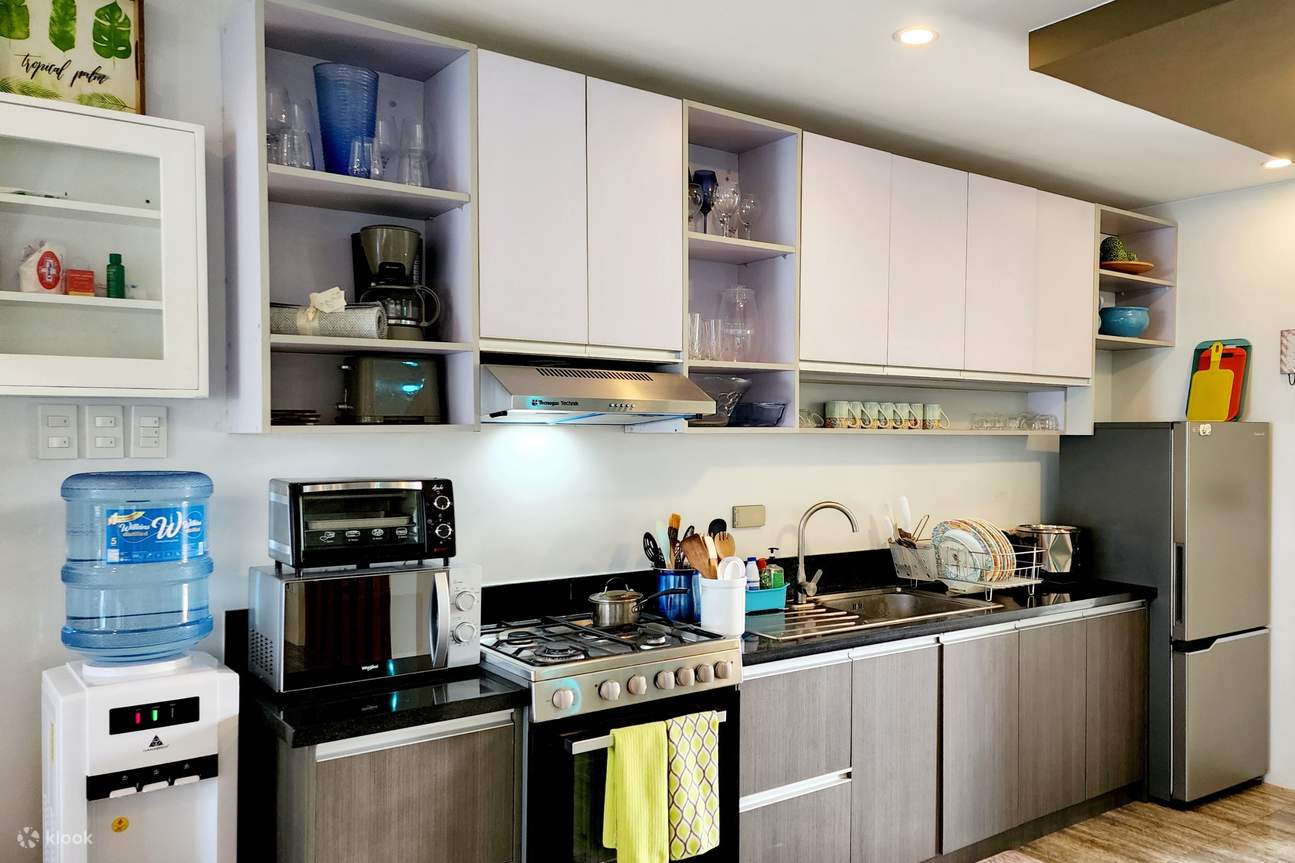 casita kitchen with full equipment