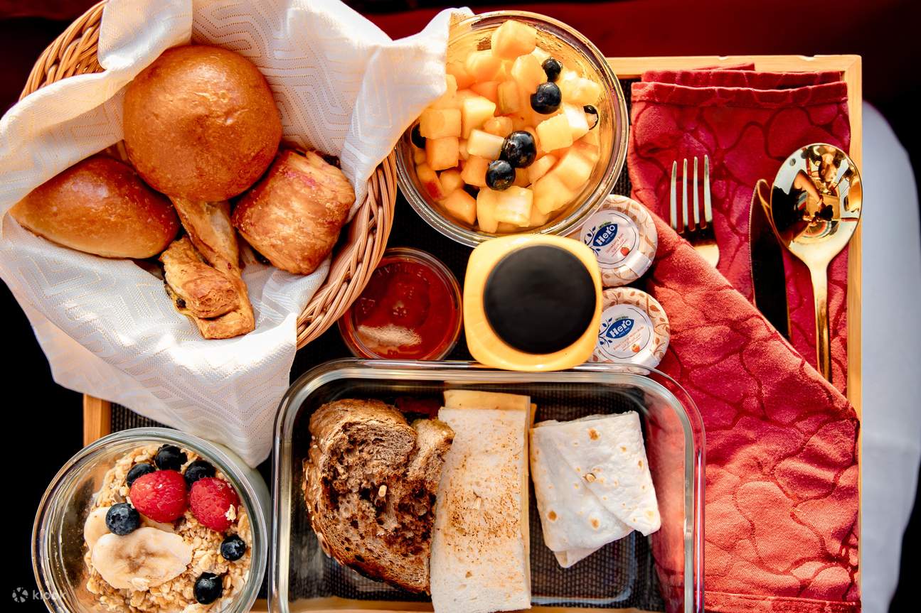 空の朝食 - ドバイ熱気球
