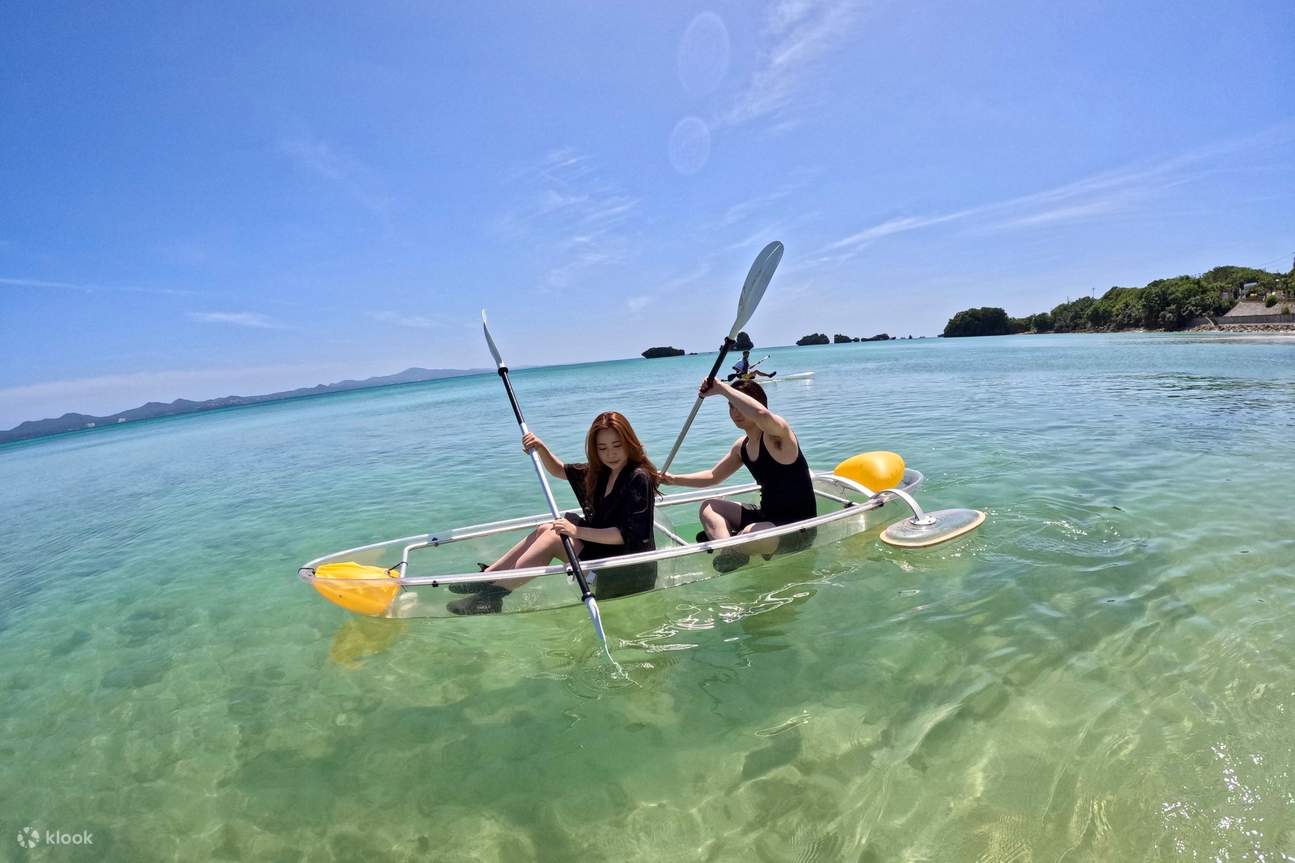 Esperienza in kayak trasparente con fotografia aerea tramite drone