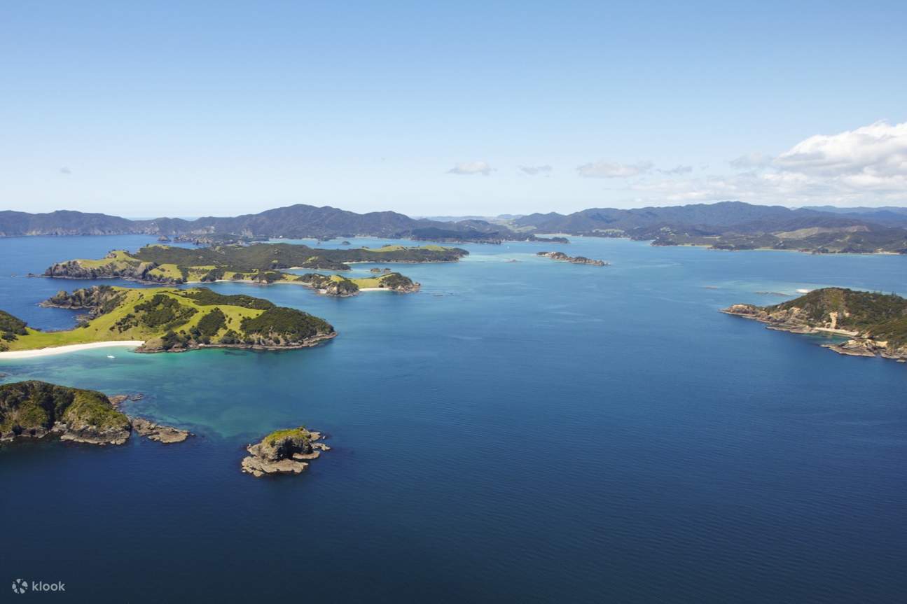 144 หมู่เกาะกึ่งเขตร้อน