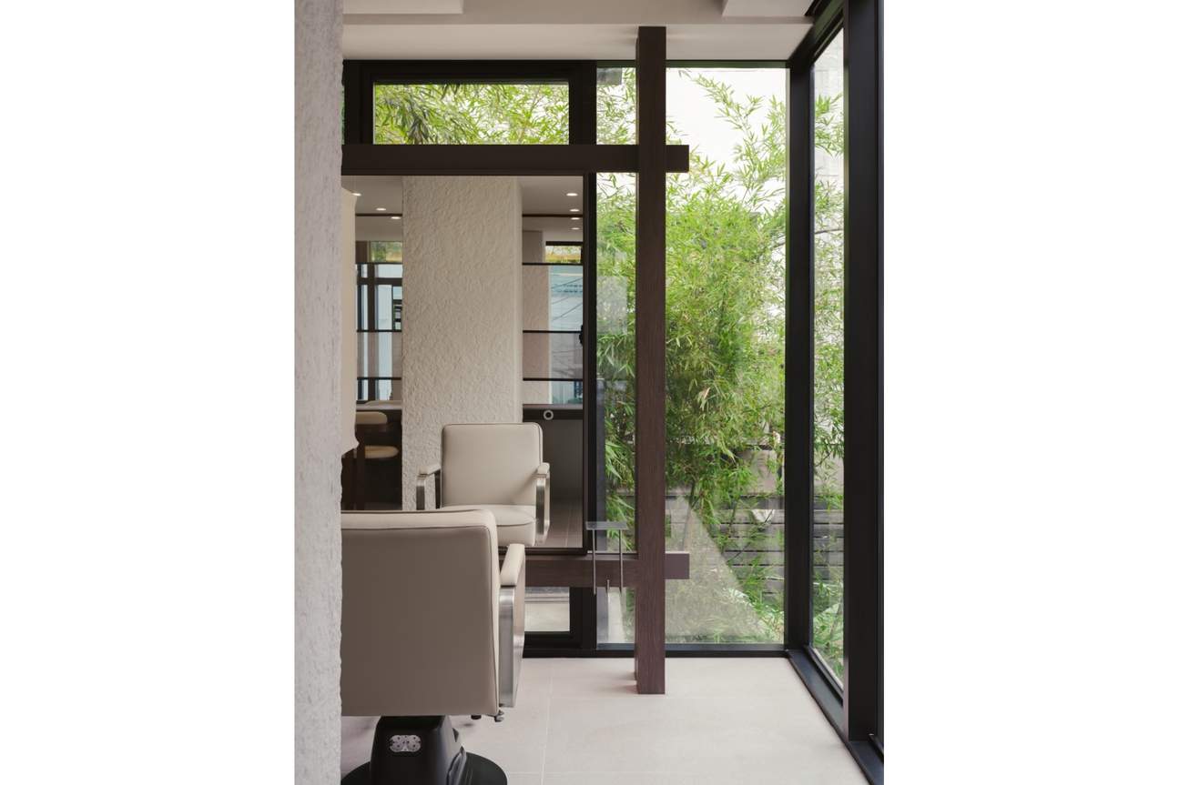 Personalized Hair Consulting & Slow-Aging Head Spa with Professional Designer