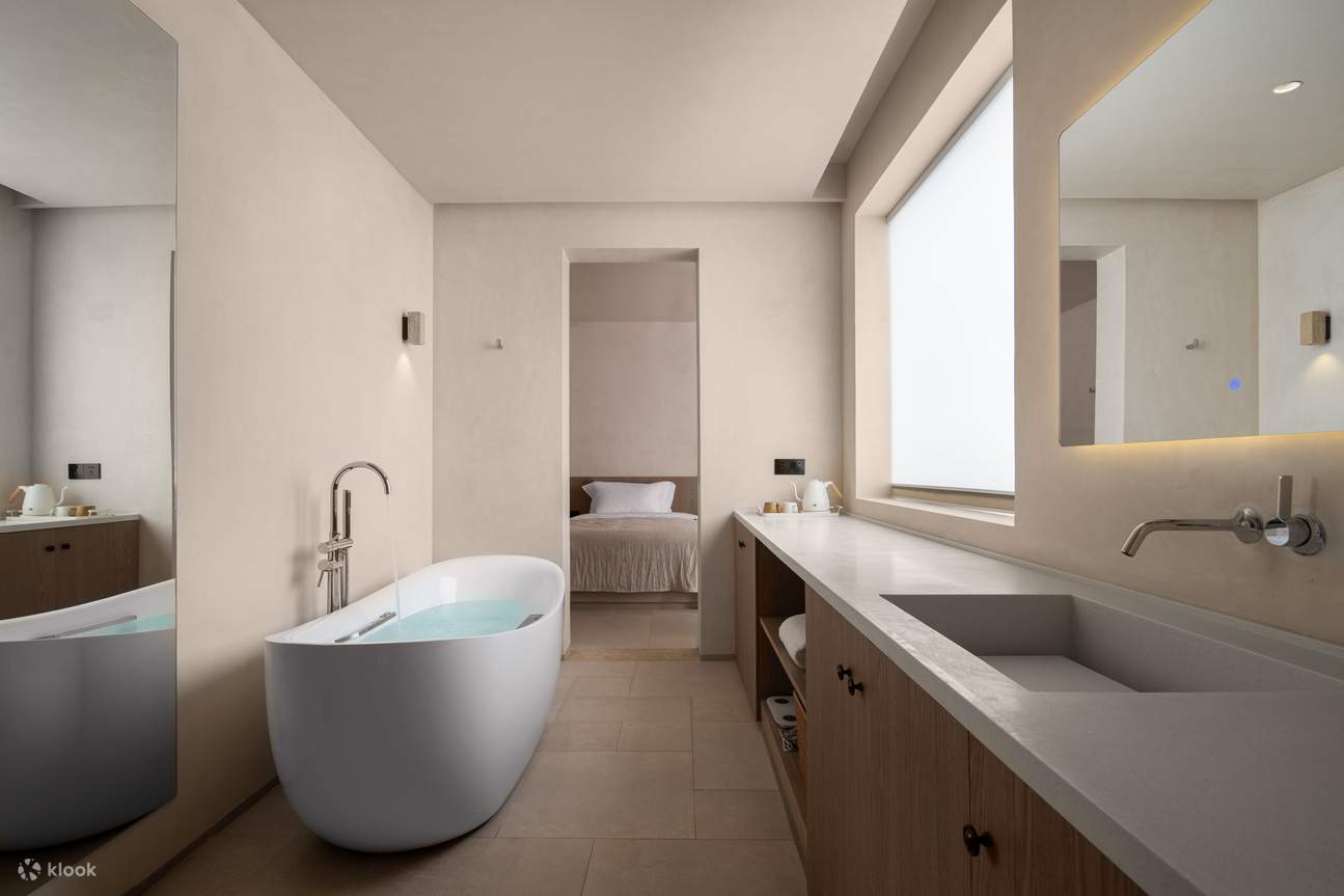 Chambre Lits Jumeaux avec Balcon et Vue sur le Jardin du Bâtiment L L205