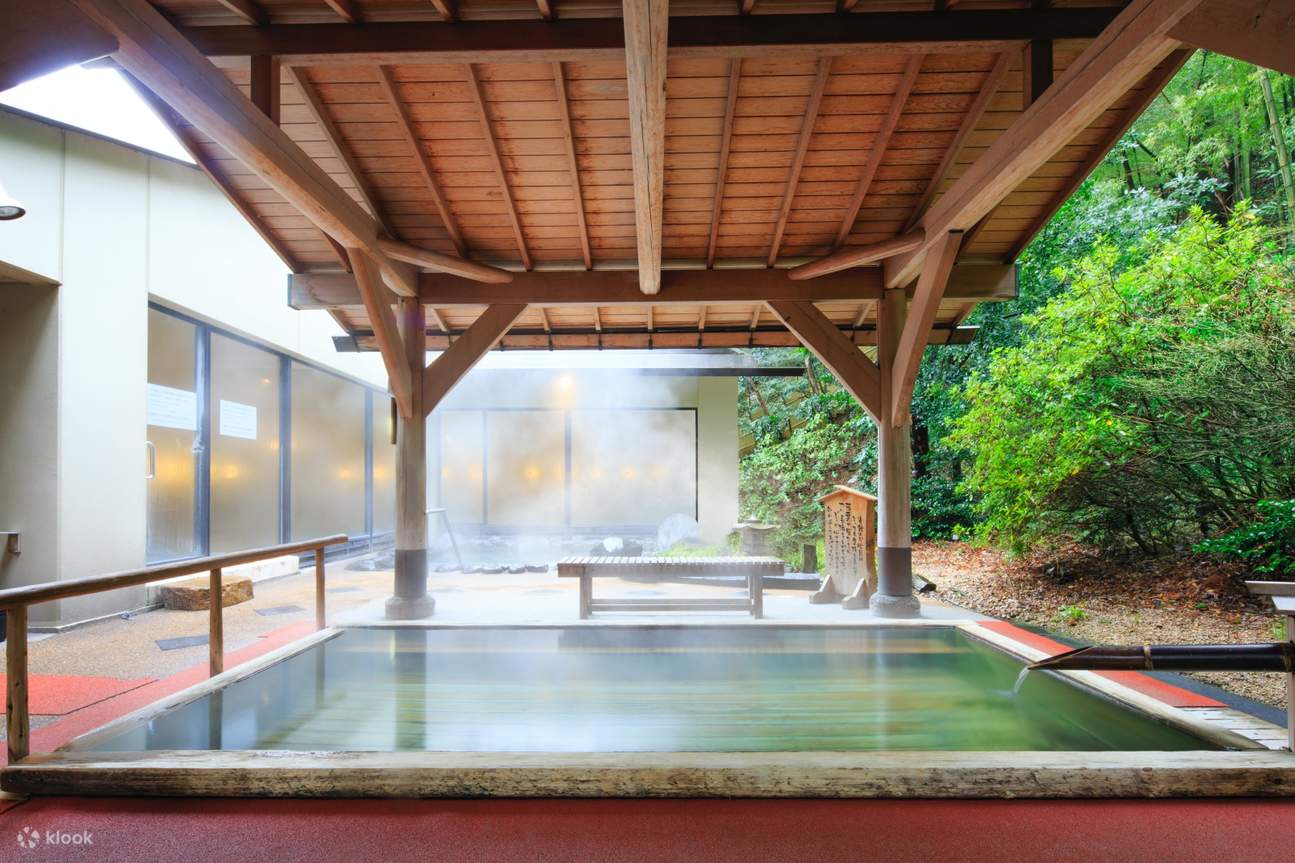 Onsen de l'hôtel Yumoto Fujiya