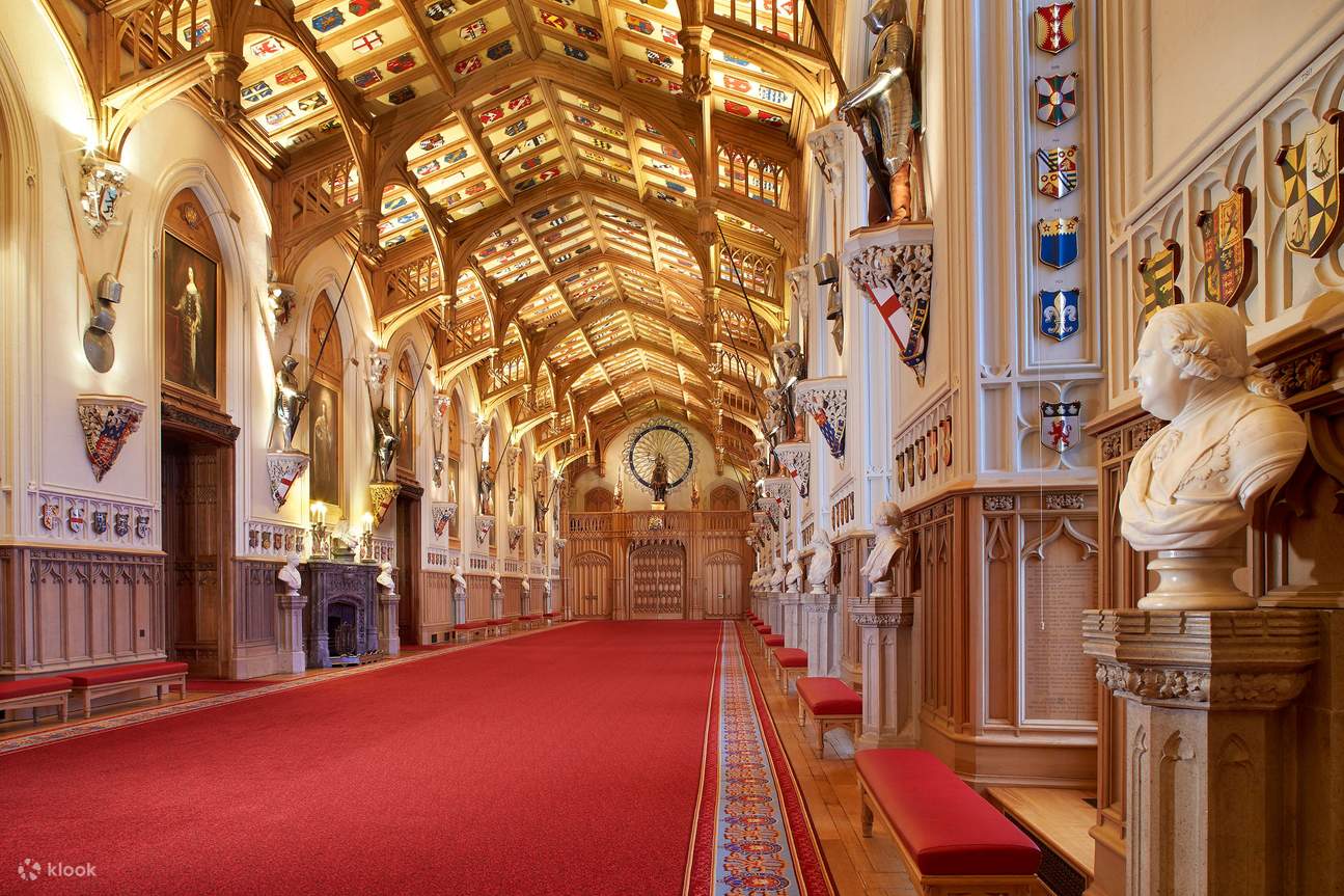 圣乔治大厅是举办国宴和典礼的宏伟场所