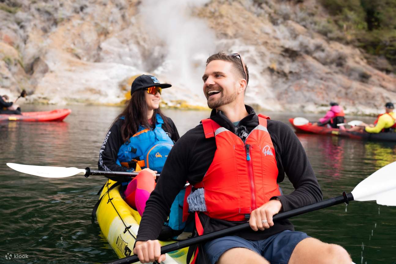 ไม่จำเป็นต้องมีประสบการณ์ มีอุปกรณ์ให้ครบครัน พร้อมไกด์ที่มีความรู้และเป็นกันเอง