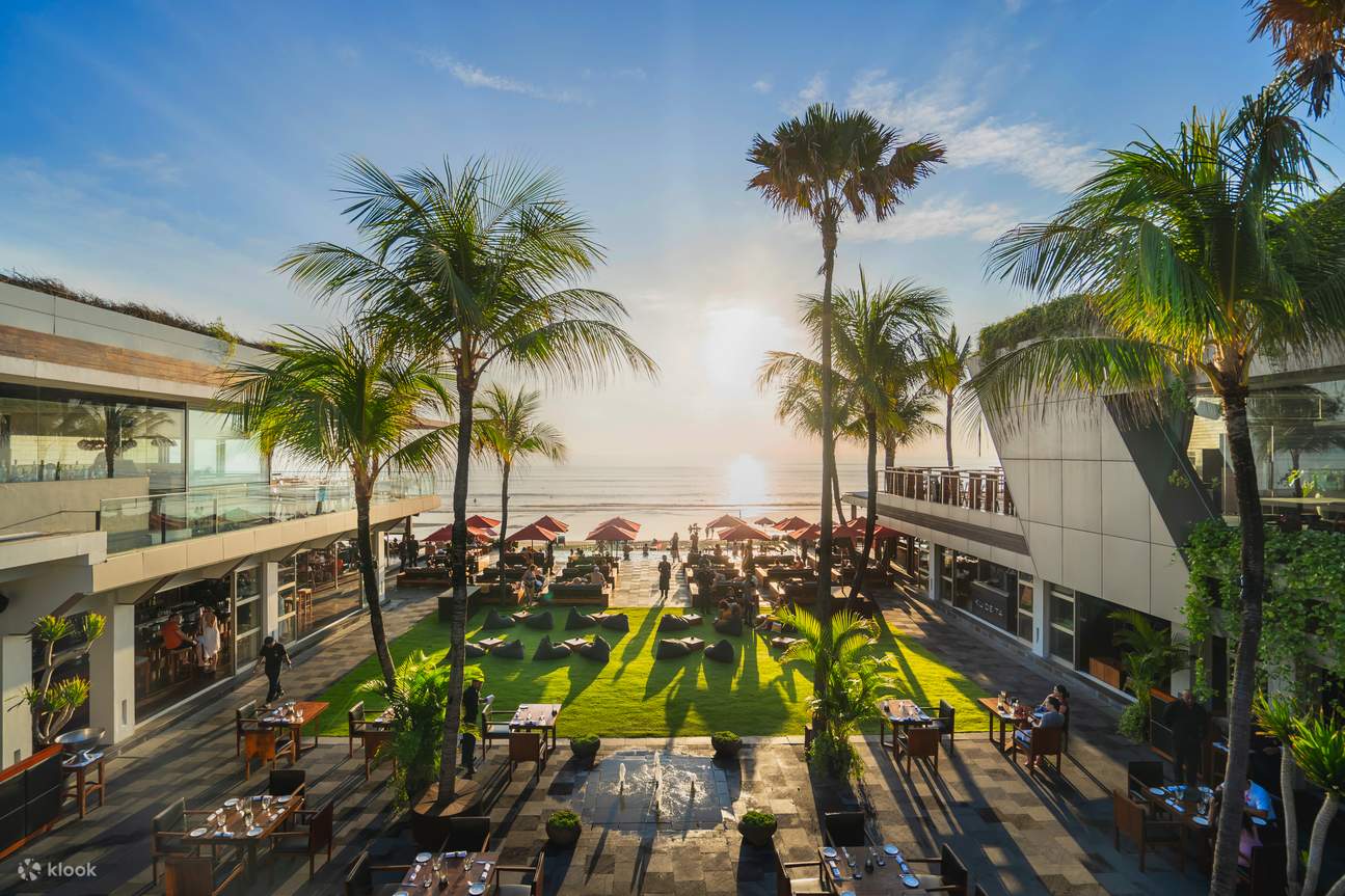 เดย์เบดที่คูเดตา (Kudeta) ในเซมินยัก บาหลี