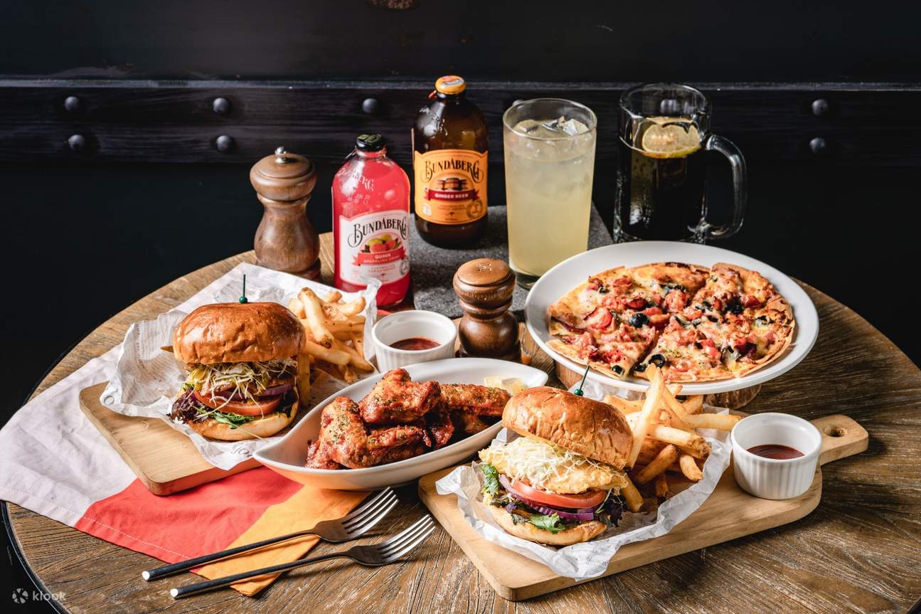 ARTCO ร้านอาหารคลาสสิก Pier-2 ในเมืองเกาสง