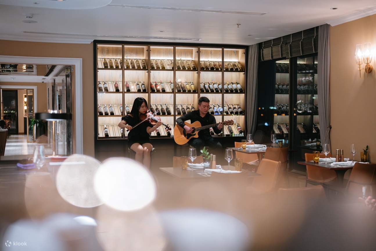 Red Bean Hang Thun: Pengalaman Makan Malam Mewah Di Hanoi