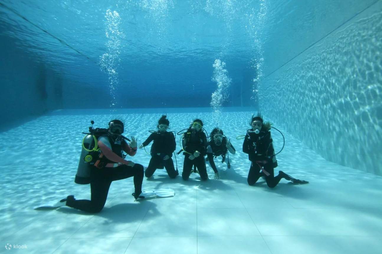 PADI Scuba Refresher in Bangkok with PADI 5 Star Dive Center Refresh